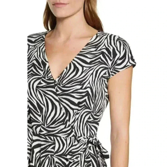 Vince Camuto Zebra Print Asymmetrical Wrap‎ Dress - Picture 3 of 12